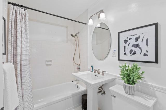 480 Alta Vista Drive, South San Francisco CA: https://media.crmls.org/mediaz/10befa39-dff8-4249-bded-bc2140df27de.jpg