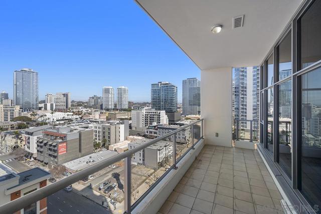 575 6th ave, San Diego, California 92101, 2 Bedrooms Bedrooms, ,2 BathroomsBathrooms,Condominium,For Sale,6th ave,250019683SD