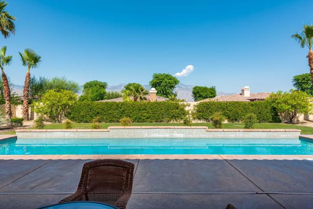 69727 Camino Pacifico, Rancho Mirage CA: https://media.crmls.org/mediaz/10c0acae-d301-4e85-b796-3120a1283a00.jpg