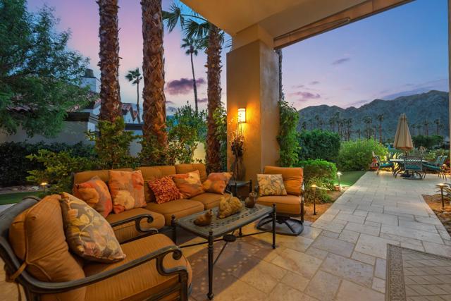 55649 Pinehurst, La Quinta CA: https://media.crmls.org/mediaz/10c1eeb6-484b-4ac3-94b4-923b248d2152.jpg