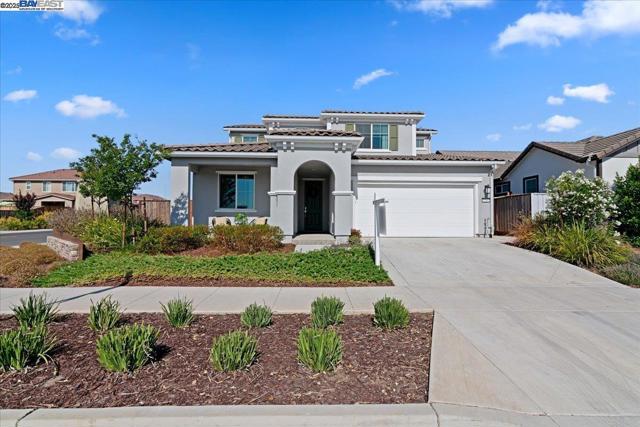 5360 Trimonti Cir, Antioch CA: https://media.crmls.org/mediaz/10c201a3-438a-4c2c-bb13-e802ec8d6972.jpg