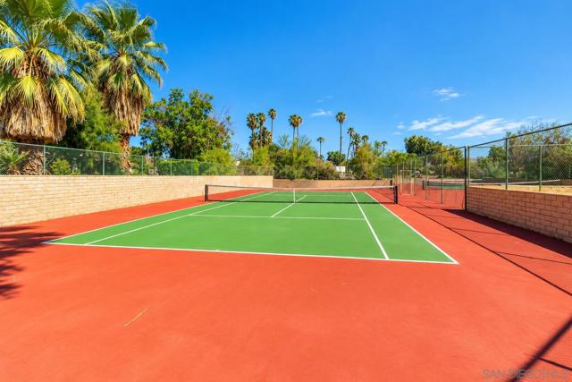 2001 Camino Parocela E #C22, Palm Springs, CA 92264