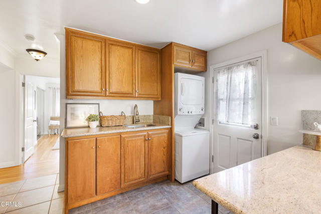 kitchen/laundry area