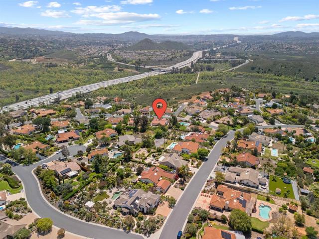 3565 Avenida Amorosa, Escondido CA: https://media.crmls.org/mediaz/10c4e330-16bd-4d81-a9df-2eb3d5870353.jpg