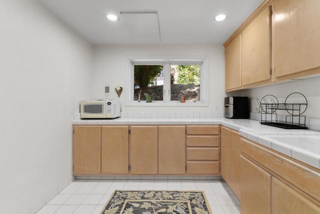 29 Kite Hill Road, Santa Cruz CA: https://media.crmls.org/mediaz/10c53c52-1919-47a6-87bf-aae2ba6ab4e7.jpg