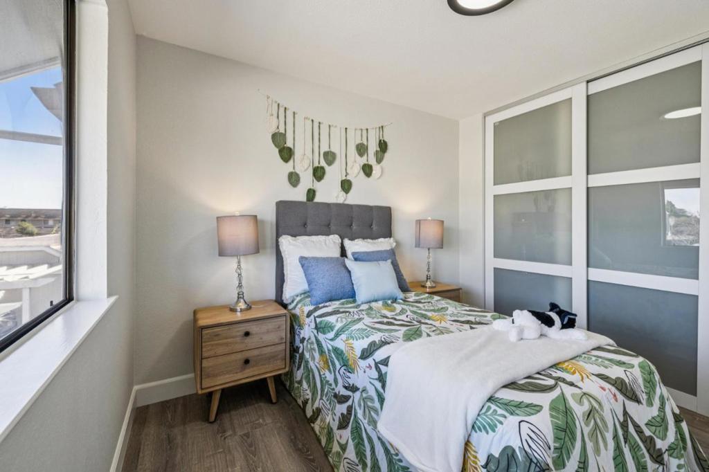 https://media.crmls.org/mediaz/10c68ed6-9c07-46e7-8296-9af6c0fefcd0.jpg?preset=X-Large