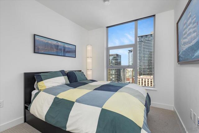 1388 Kettner Blvd, San Diego CA: https://media.crmls.org/mediaz/10c6ddda-590e-4863-81d7-1ba763fd371a.jpg
