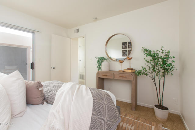 Detail Gallery Image 21 of 29 For 17516 via Calma #39,  Tustin,  CA 92780 - 2 Beds | 2 Baths