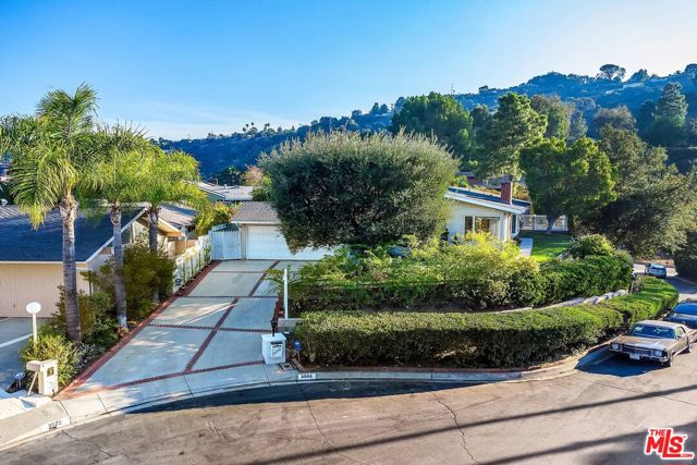 3506 Wrightwood Court photo 43
