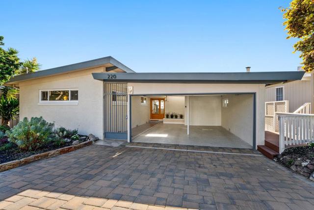 220 Shoreview Drive, Aptos CA: https://media.crmls.org/mediaz/10c809f8-b3f3-47f7-93d0-116e8d94bc5d.jpg