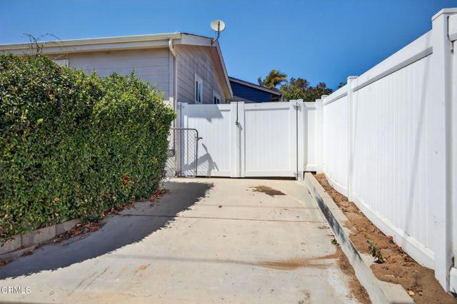 Detail Gallery Image 9 of 75 For 145 Mesa Dr, Camarillo,  CA 93010 - 5 Beds | 4/1 Baths