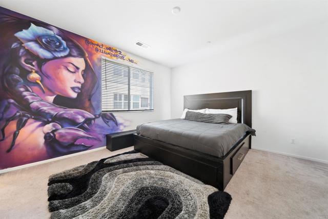 5212 Beachfront, San Diego CA: https://media.crmls.org/mediaz/10c97398-13a1-4d48-a733-5bc19eff6472.jpg