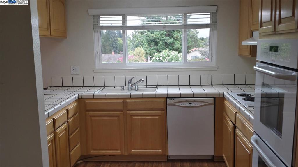 MLS #41101570 image #24