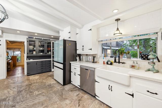 Detail Gallery Image 5 of 40 For 7723 Varna Ave, North Hollywood,  CA 91605 - 4 Beds | 5 Baths