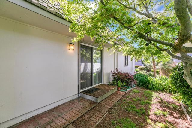 5076 Cribari Bluffs, San Jose CA: https://media.crmls.org/mediaz/10cbf18d-96a2-4f72-9ed8-2d253cde9aff.jpg