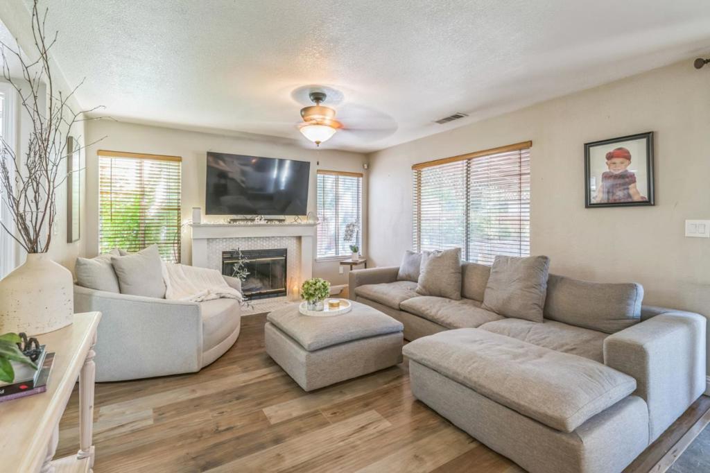 10Cc5B15 1826 4119 B839 5270A3856971 14120 Pinewood Drive, Lathrop, Ca 95330 &Lt;Span Style='Backgroundcolor:transparent;Padding:0Px;'&Gt; &Lt;Small&Gt; &Lt;I&Gt; &Lt;/I&Gt; &Lt;/Small&Gt;&Lt;/Span&Gt;