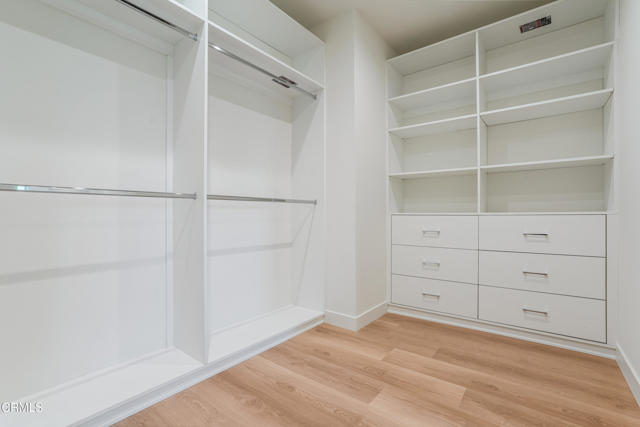 Detail Gallery Image 33 of 68 For 2821 Los Robles Rd, Thousand Oaks,  CA 91362 - 3 Beds | 2/1 Baths