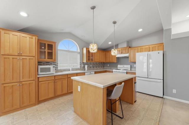 1085 Tasman Drive, Sunnyvale CA: https://media.crmls.org/mediaz/10cdecbc-fbac-4028-a3b1-9451a9195598.jpg