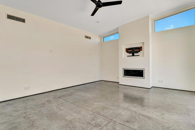 2703 Alexander Club Drive, Palm Springs CA: https://media.crmls.org/mediaz/10ce3c4f-3909-4824-82b9-d81d46eb4e51.jpg