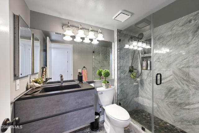 3961 Springtime Lane, Moorpark CA: https://media.crmls.org/mediaz/10ceeea5-cd28-42c6-98b3-14059992de7d.jpg
