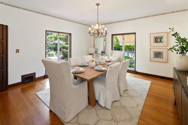 706 Edgewood Road, San Mateo CA: https://media.crmls.org/mediaz/10cf1593-ab8f-420c-a00c-fab0f6b980a6.jpg
