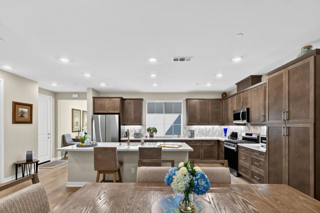 4117 Via Carrara #2, Palm Desert, CA 92260