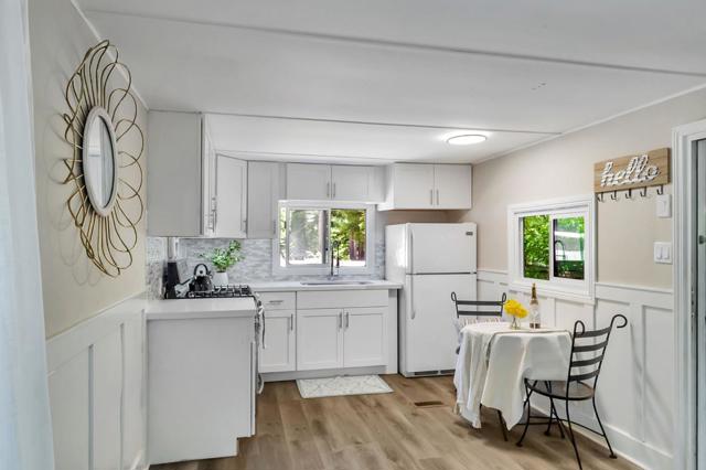 265 Brown Gables Road, Ben Lomond CA: https://media.crmls.org/mediaz/10d03547-2c0c-4bbe-a414-29caae6ef4d7.jpg