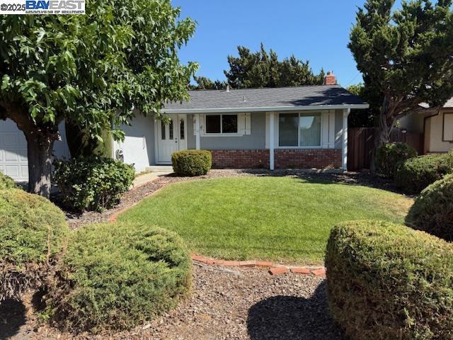844 Wall St, Livermore CA: https://media.crmls.org/mediaz/10d1fefb-df41-4efd-88b2-123555d0e295.jpg