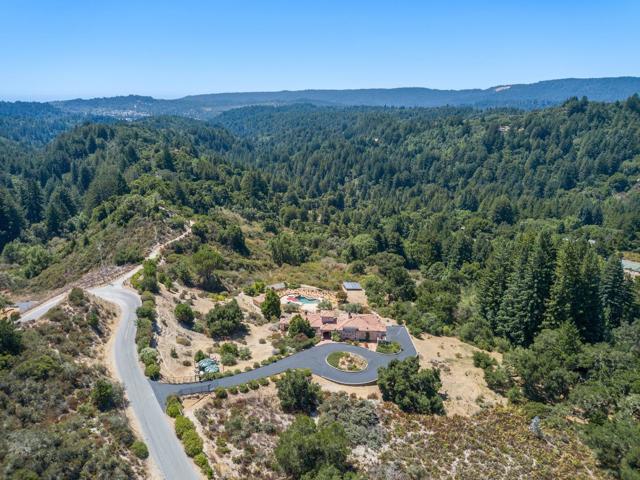 2053 Weston Road, Scotts Valley CA: https://media.crmls.org/mediaz/10d219ce-e942-4b88-b9a5-783b164af77a.jpg