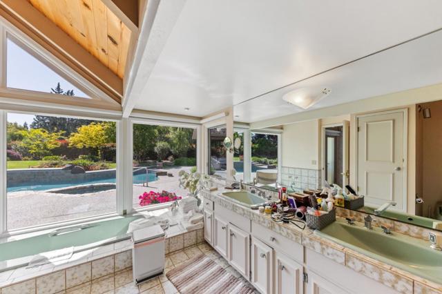 86 Belbrook Way, Atherton CA: https://media.crmls.org/mediaz/10d35a25-aa54-4c81-a2ad-58abbbb0752a.jpg