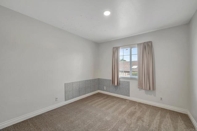 Detail Gallery Image 16 of 20 For 157 Belfast Gln, Escondido,  CA 92027 - 3 Beds | 2 Baths