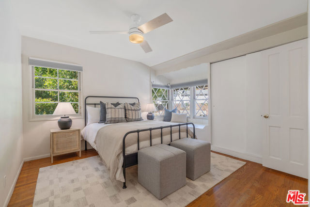 4835 Corbin Avenue, Tarzana CA: https://media.crmls.org/mediaz/10d3fb48-e074-4b84-8558-95b61193915e.jpg