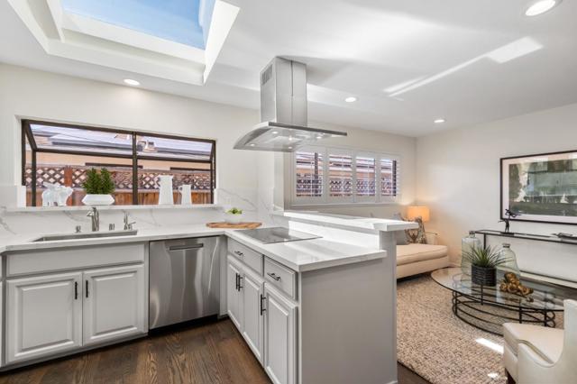 2259 Springfield Way, San Mateo CA: https://media.crmls.org/mediaz/10d643d1-362f-4383-8399-617caea417f5.jpg