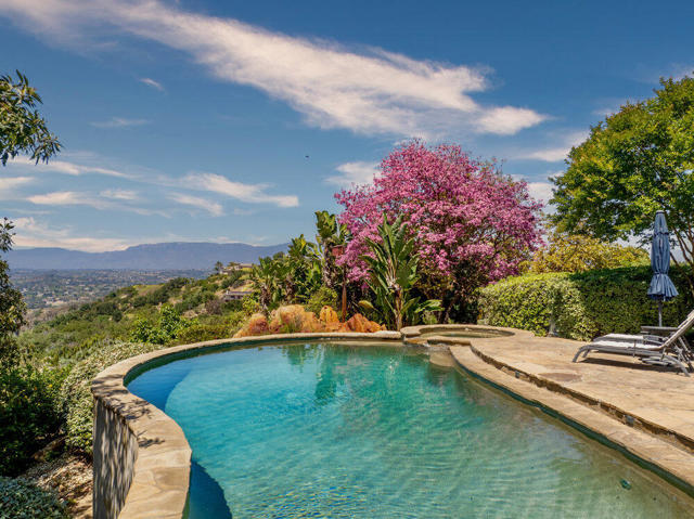 Image 50 of 73 For 12471 Mirar De Valle Road