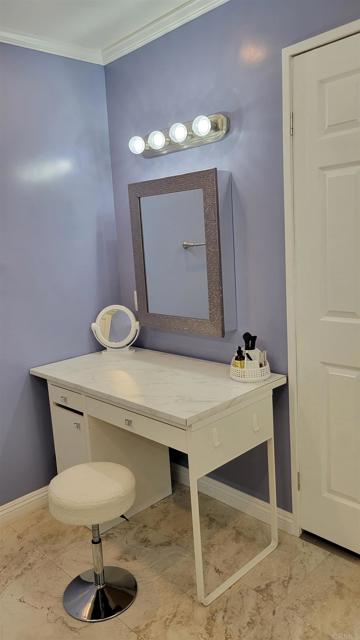 21434 Tumbleweed Way, Saugus CA: https://media.crmls.org/mediaz/10d82296-6110-4437-9fe1-e43357b6a6cf.jpg