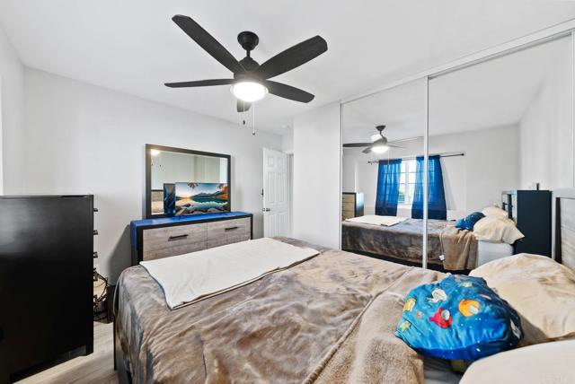 353 61St Street, San Diego CA: https://media.crmls.org/mediaz/10d8e820-2e6a-4847-84bc-1f19ed596ebb.jpg