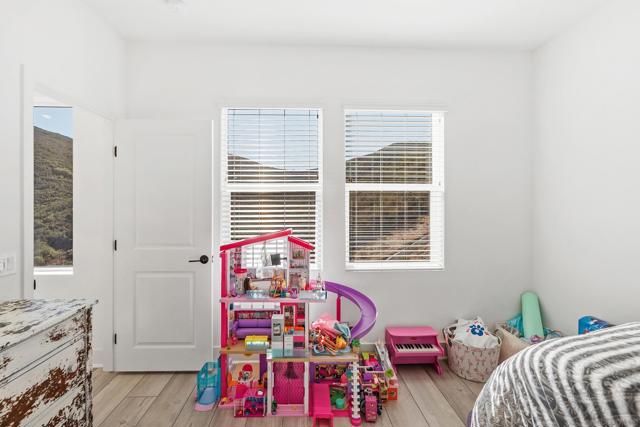 Image 28 of 37 For 15447 Van Lodensteyn Way