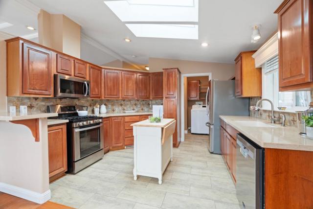 444 Whispering Pines Drive, Scotts Valley CA: https://media.crmls.org/mediaz/10da58f5-8f0b-402f-be47-c7ab2c7b4ded.jpg