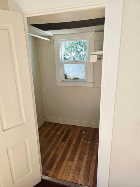 129 Broadway, Jackson CA: https://media.crmls.org/mediaz/10db3a45-687a-4e47-9371-6b0fcb8ddff2.jpg
