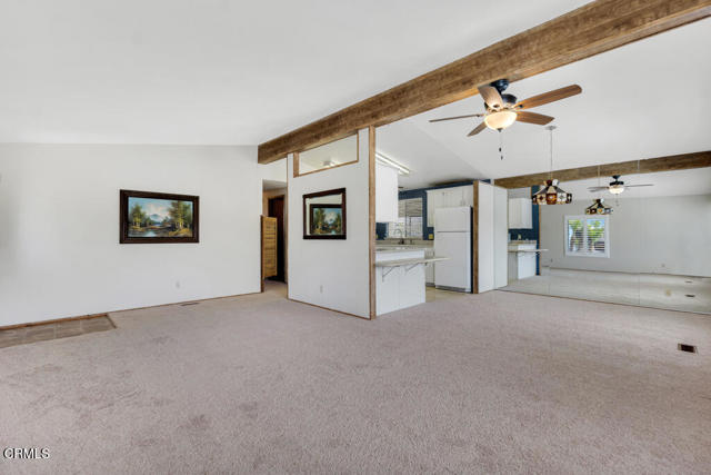 975 W Telegraph Road, Santa Paula CA: https://media.crmls.org/mediaz/10db6532-4207-4b13-9c2b-50f12ff79e2c.jpg
