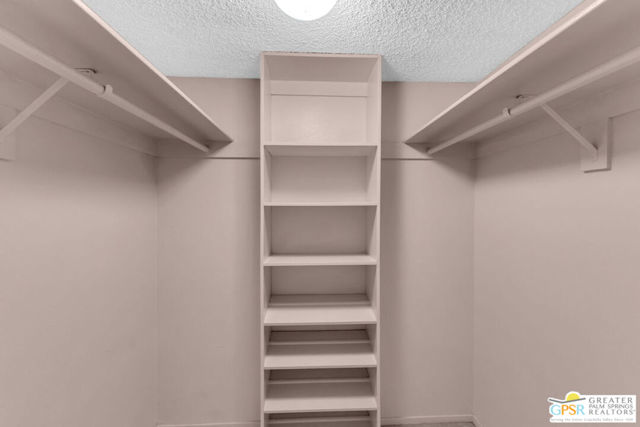 2696 S Sierra Madre, Palm Springs CA: https://media.crmls.org/mediaz/10dc327d-0595-40fb-b568-3cf7a301dc0f.jpg
