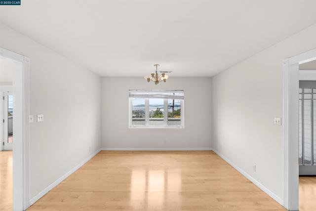 39 Anson Way, Kensington CA: https://media.crmls.org/mediaz/10dc3eb8-bfb3-4fe5-8c9e-5c67b9f711f0.jpg