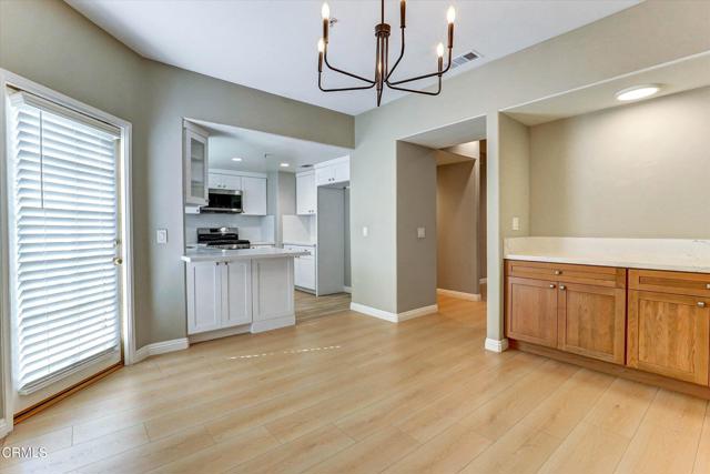 Detail Gallery Image 17 of 43 For 719 E Tujunga #B,  Burbank,  CA 91501 - 3 Beds | 2/1 Baths