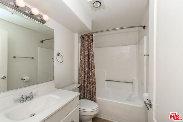 FULL BATH
