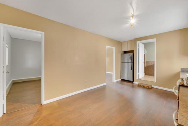 102 Dick Phelps Road, Watsonville CA: https://media.crmls.org/mediaz/10dde0ad-2b5f-4399-b0f3-0d1c6c7d4eeb.jpg