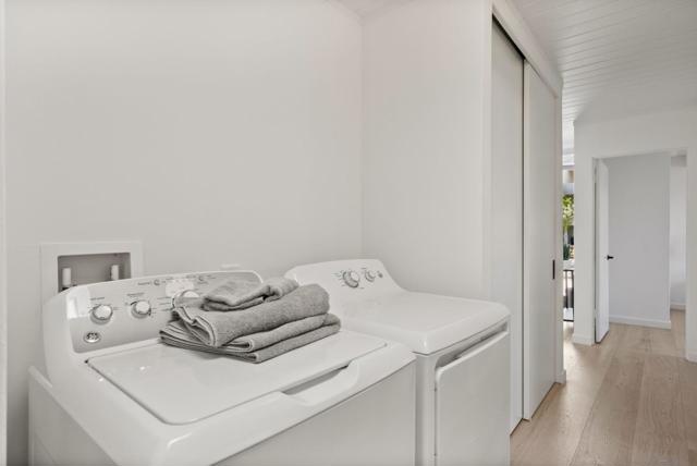 986 Loma Verde Avenue, Palo Alto CA: https://media.crmls.org/mediaz/10de6124-0453-4ce8-8c47-60296f7df982.jpg