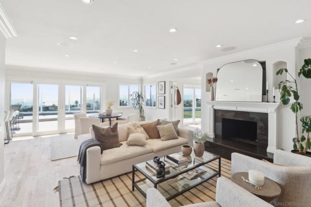 2142 Bulrush, San Diego CA: https://media.crmls.org/mediaz/10de62e2-da45-4014-8e22-e8364ec0ac73.jpg