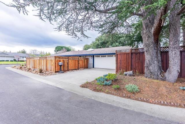 2083 Louise Lane, Los Altos CA: https://media.crmls.org/mediaz/10df31aa-7ef7-4565-b495-408ca5bacafd.jpg