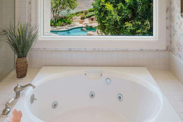 11848 Presilla Road, Camarillo CA: https://media.crmls.org/mediaz/10df36e4-db7b-4dac-bb5d-7c8a4552d5be.jpg
