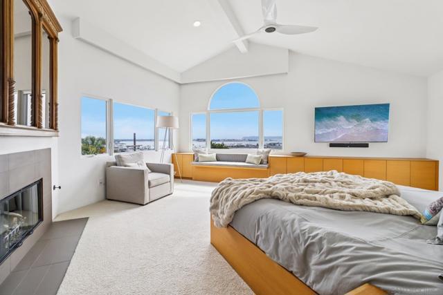 1295 W Redwood St, San Diego CA: https://media.crmls.org/mediaz/10e13474-2ba3-4eeb-98b0-fd09174e8668.jpg